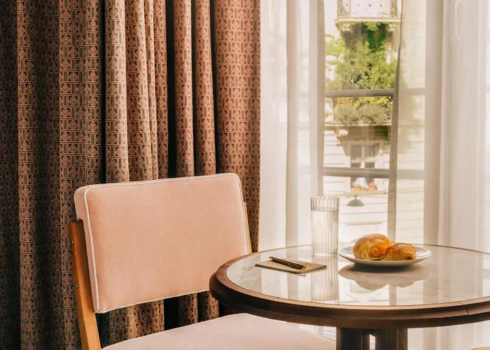 The Hoxton 4*