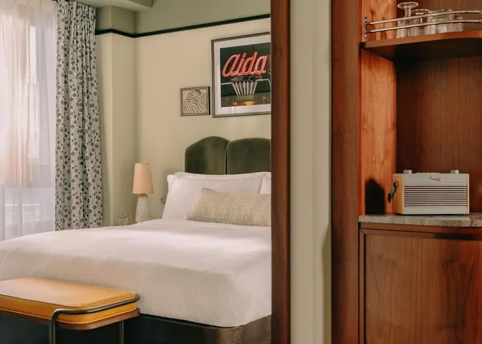 The Hoxton 4*